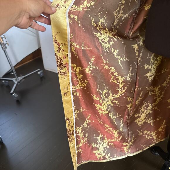Vintage Asian Silk Satin Robe Jacket Gold Black Embroidered Floral Kimono Coat - Picture 6 of 10